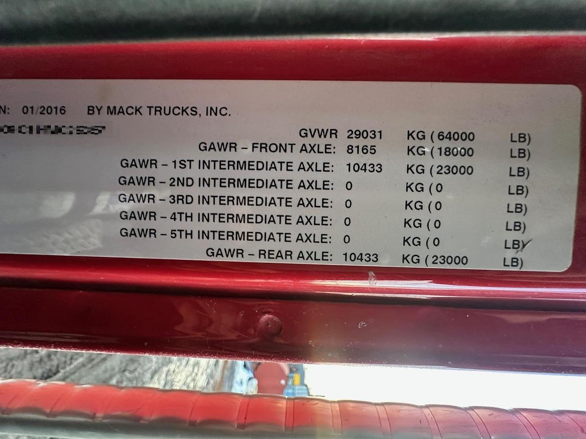 Used 2017 MACK Granite GU713