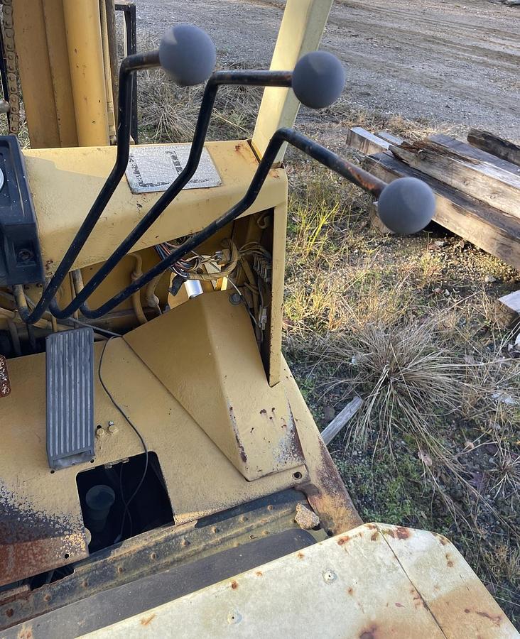 Used 1989 TCM FG25N2