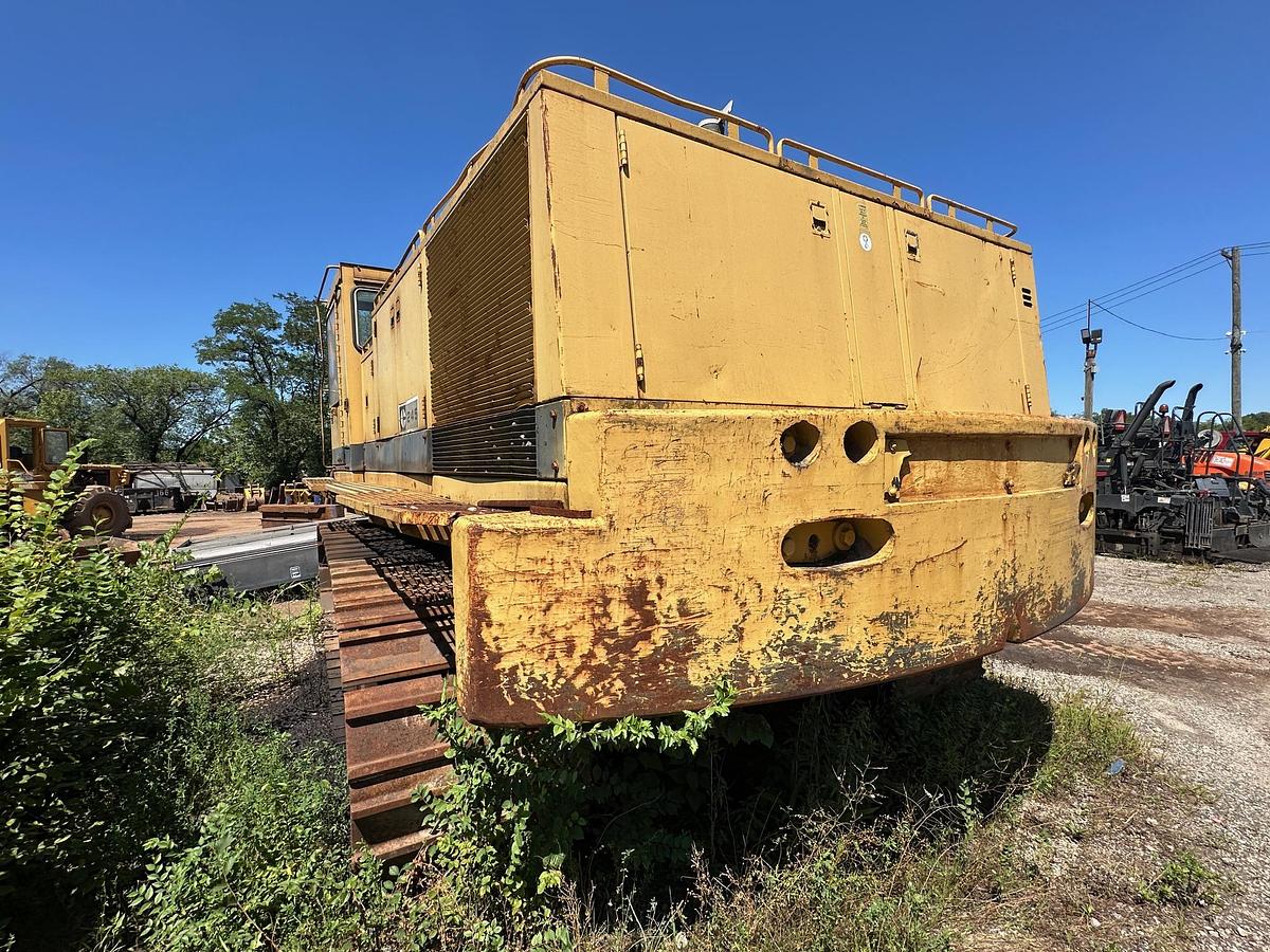Used 1983 CATERPILLAR 245