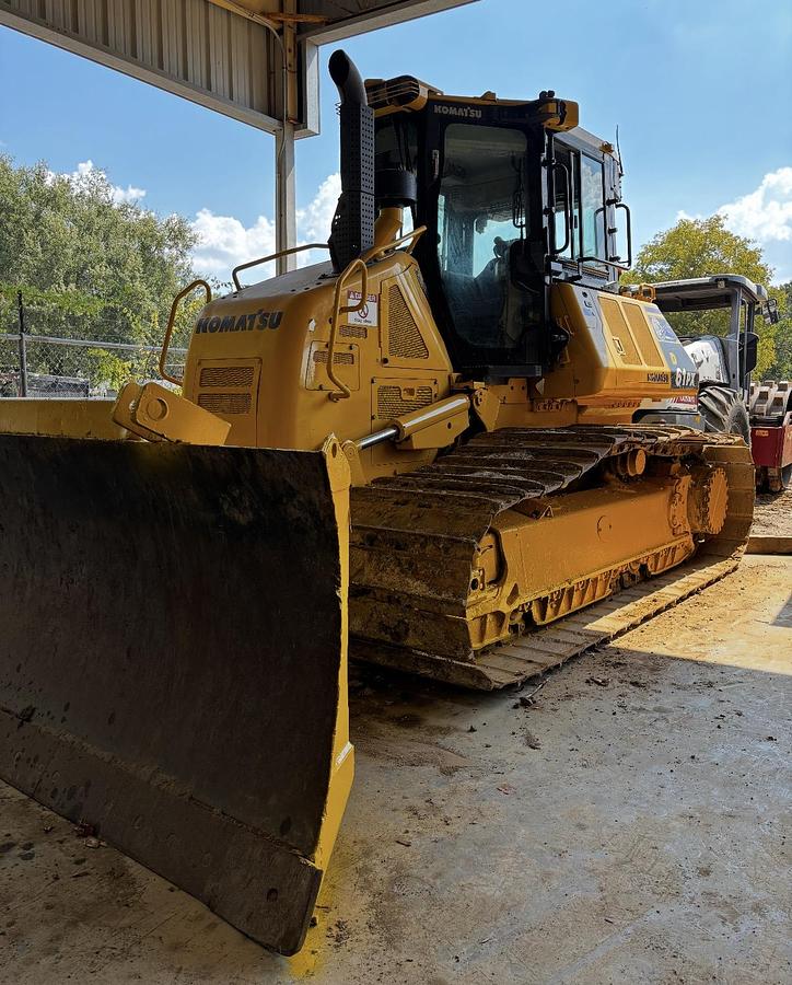 Used 2021 KOMATSU D61PX-24