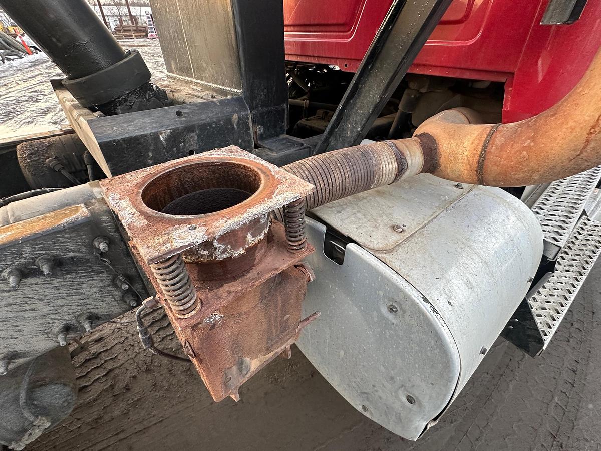 Used 2017 MACK Granite GU713