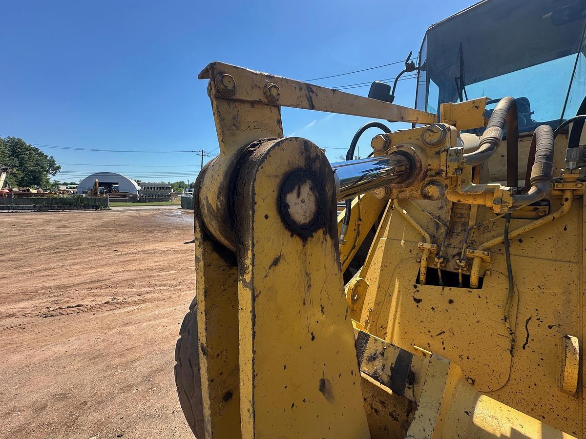 Used 2002 KOMATSU WA-250-3MC