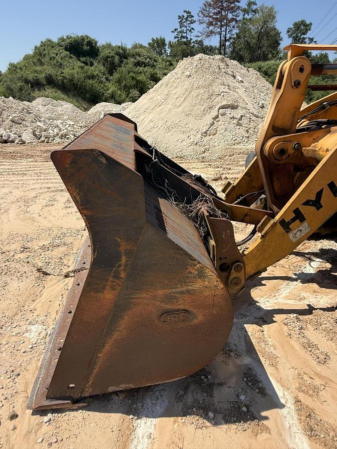 Used 2006 HYUNDAI HL757-7