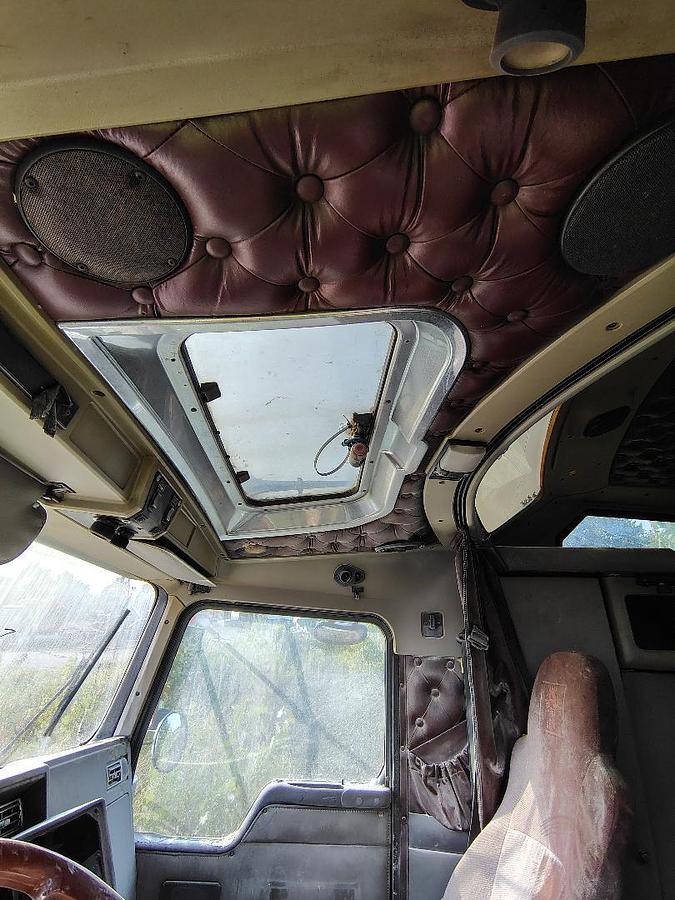 Used 2000 KENWORTH W900