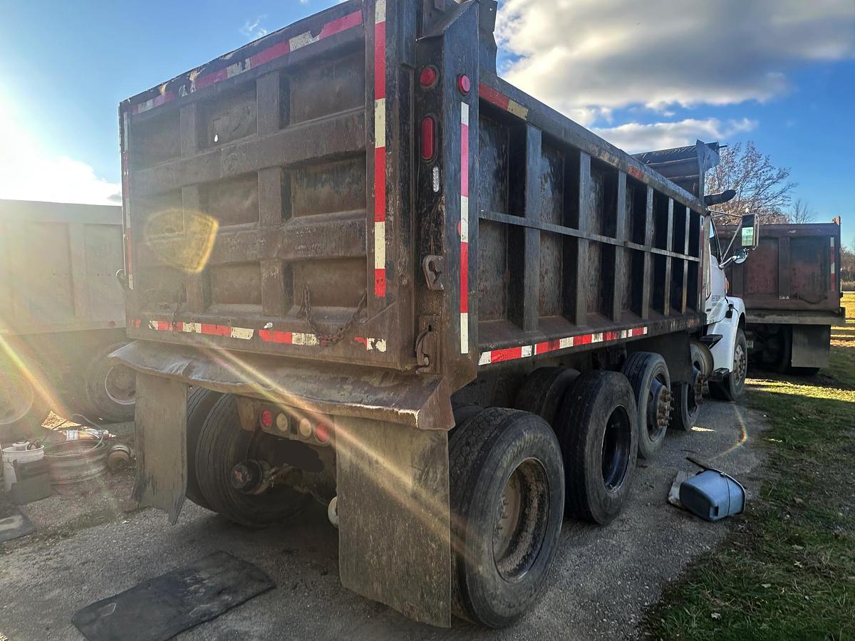 Used 2004 STERLING L7500