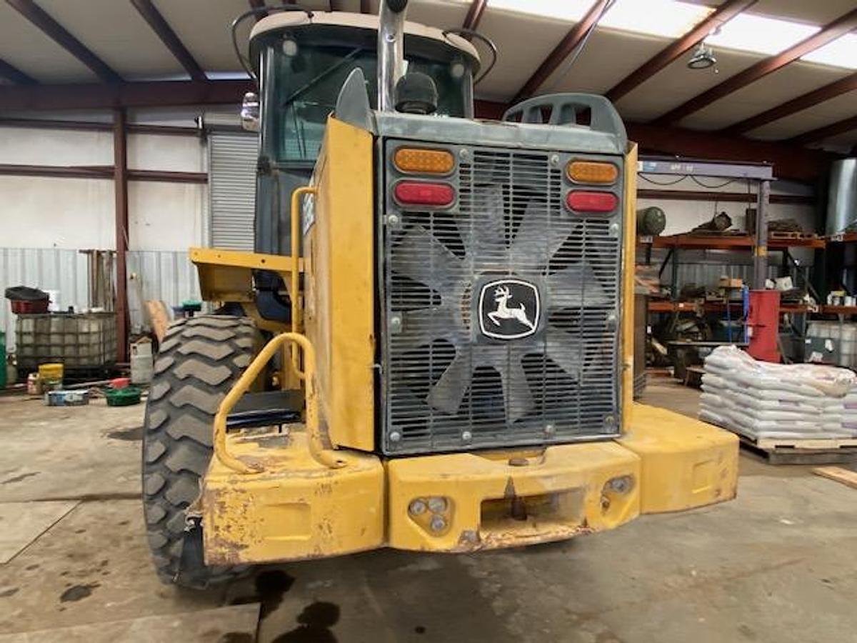 Used 2005 DEERE 544J