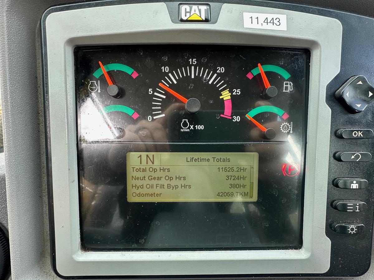 Used 2013 CATERPILLAR 962K