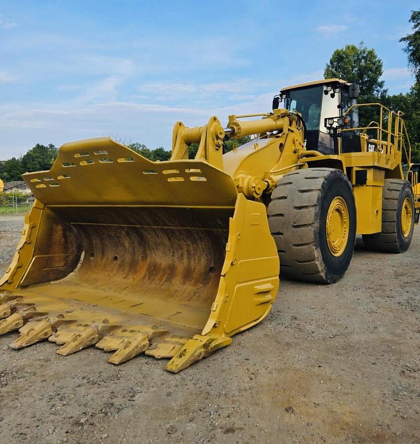 Used 2010 CATERPILLAR 988H