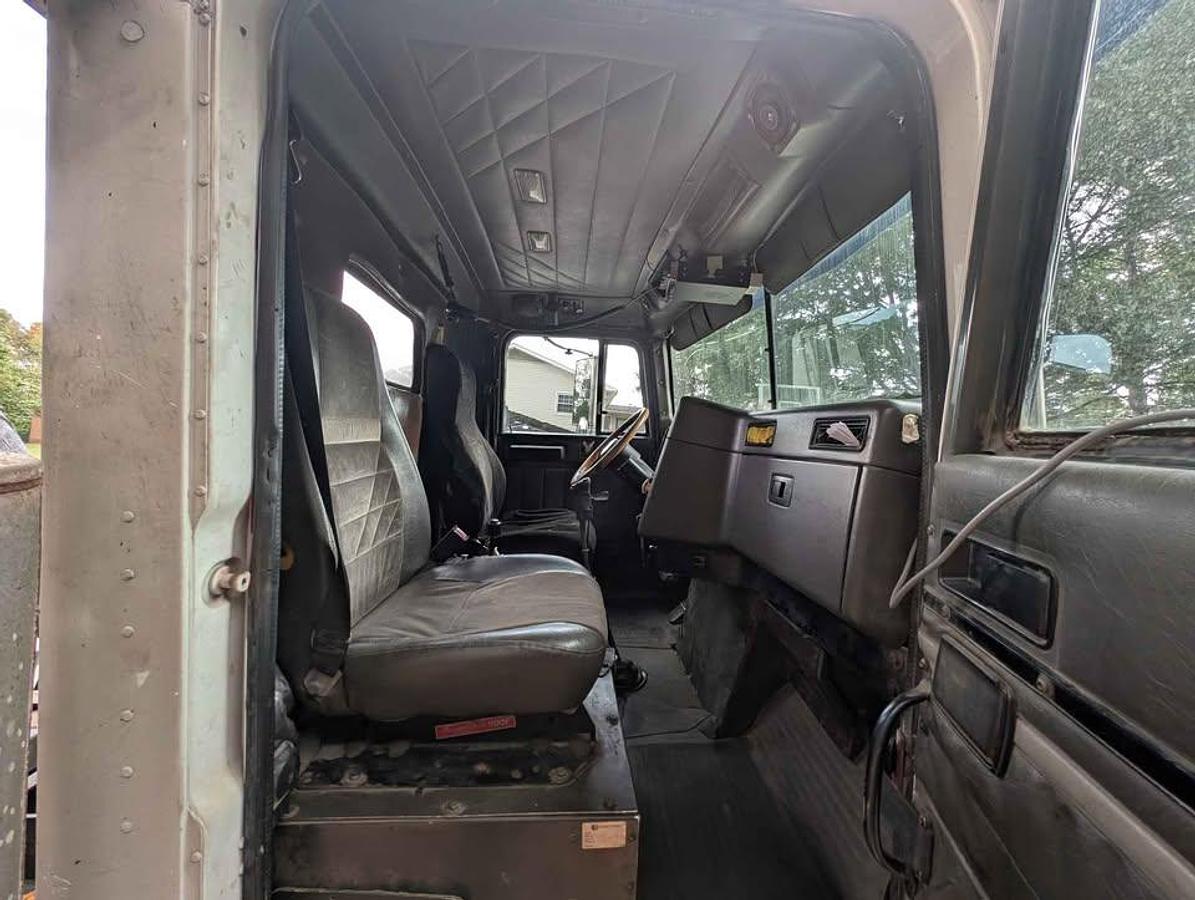 Used 1996 INTERNATIONAL 9400 Tri Axle