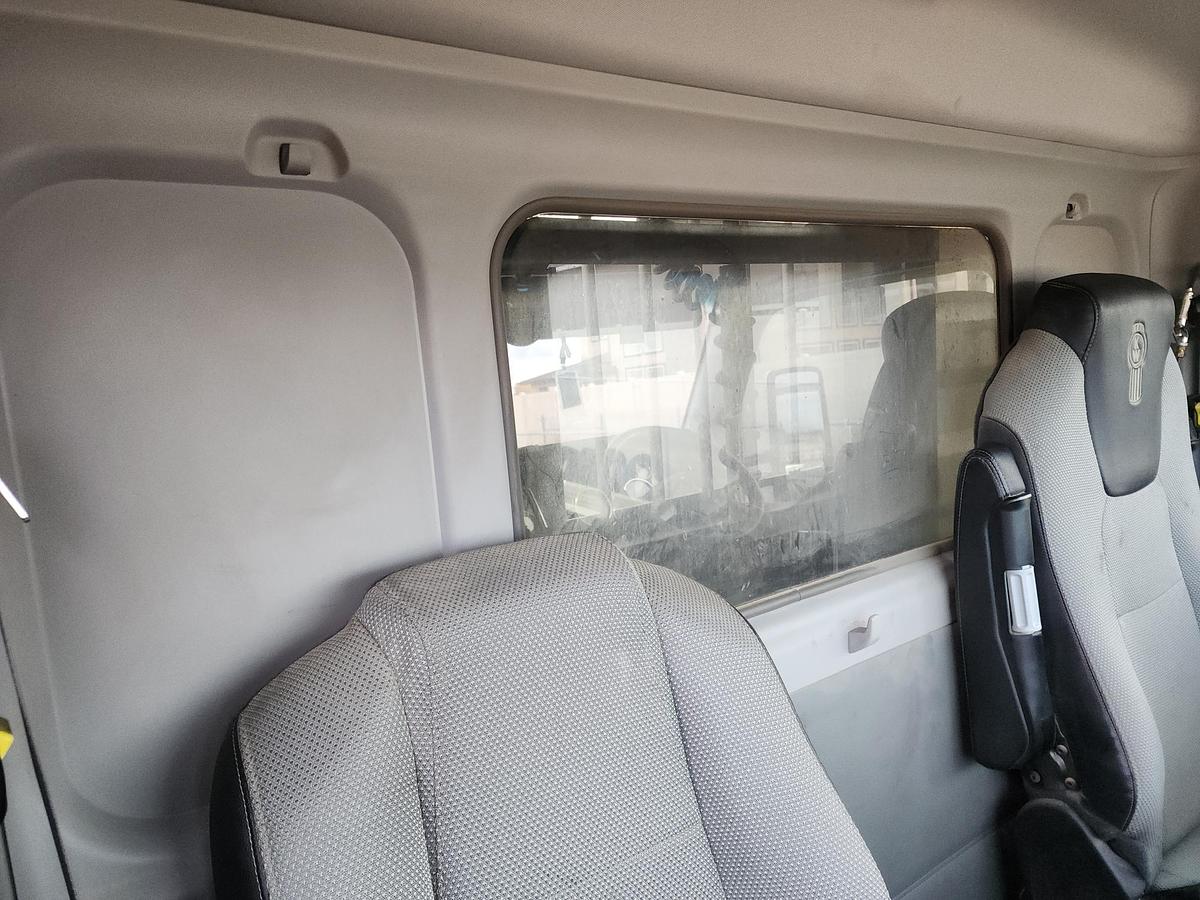 Used 2021 KENWORTH T880