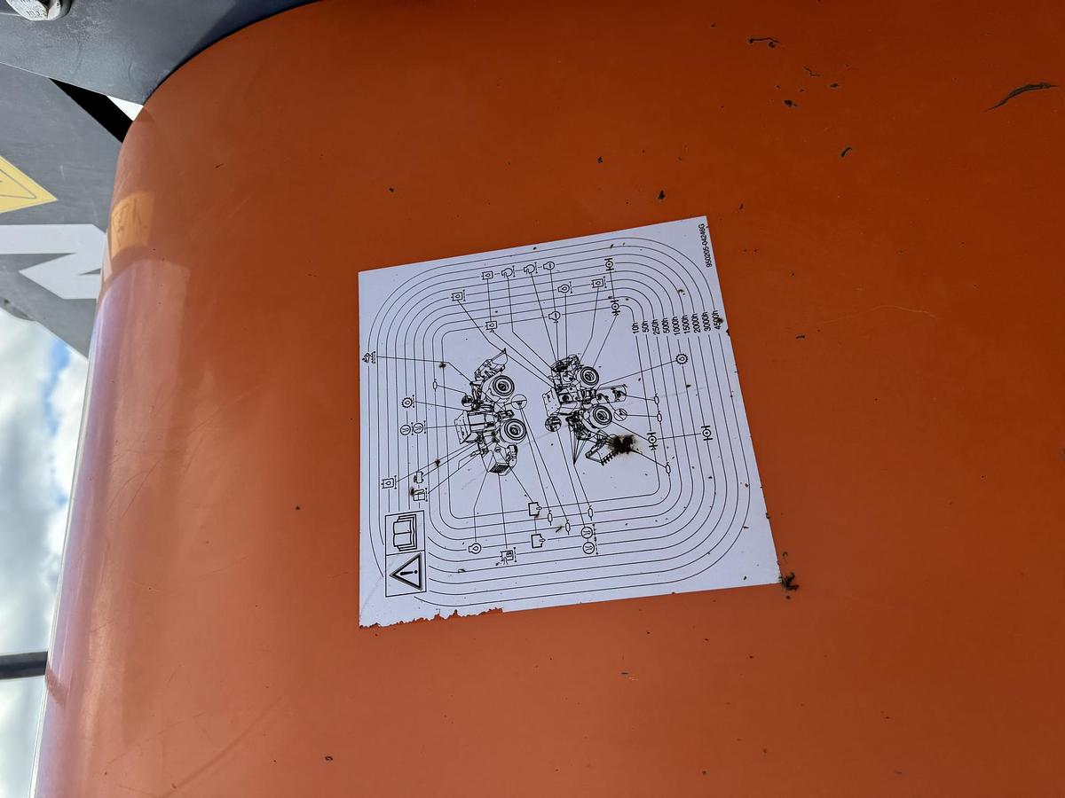 Used 2018 DOOSAN DL 220