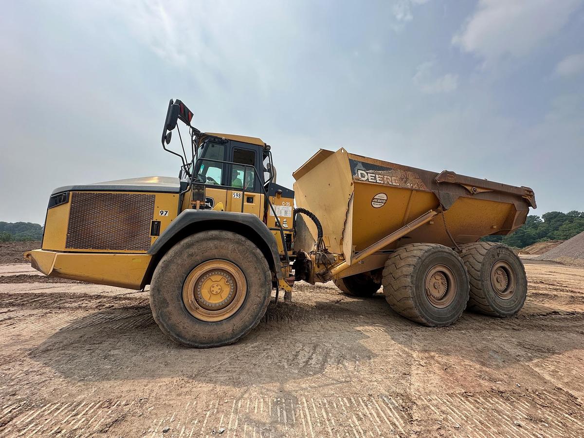 Used 2014 DEERE 460E Off Road Dump