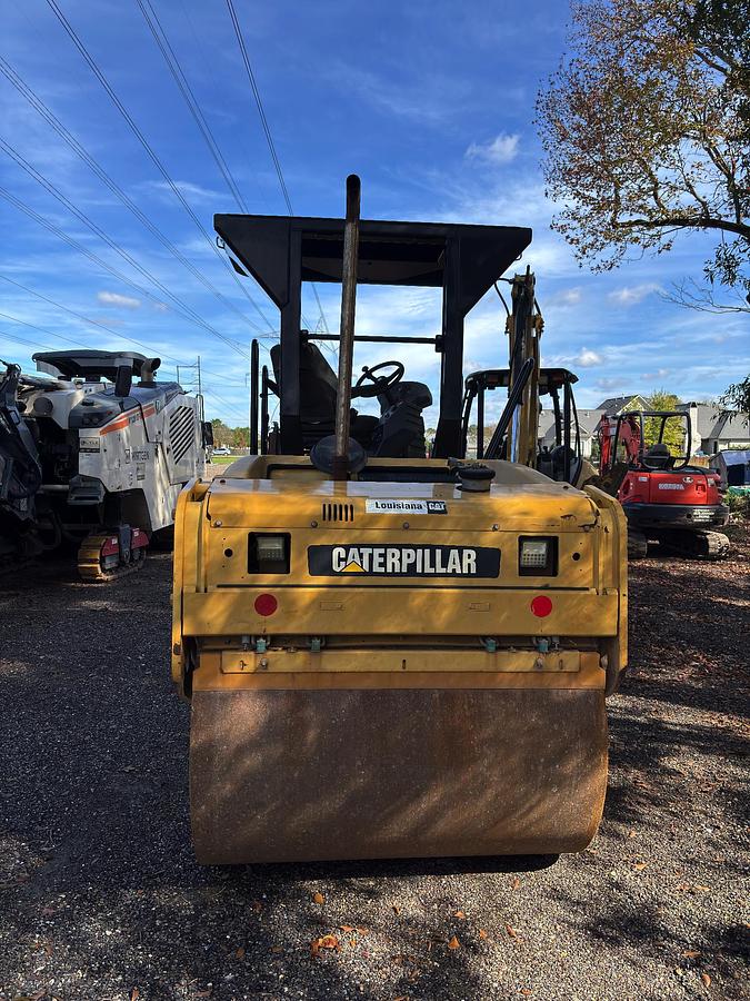 Used 2011 CATERPILLAR CB434D