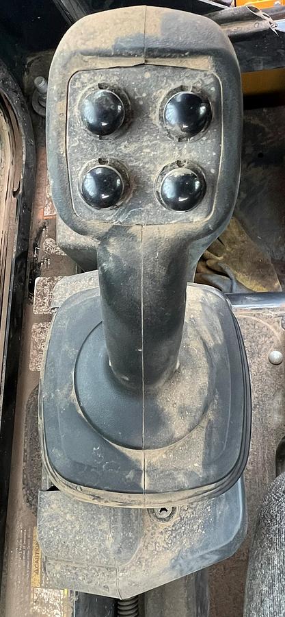 Used 2022 DEERE 317G