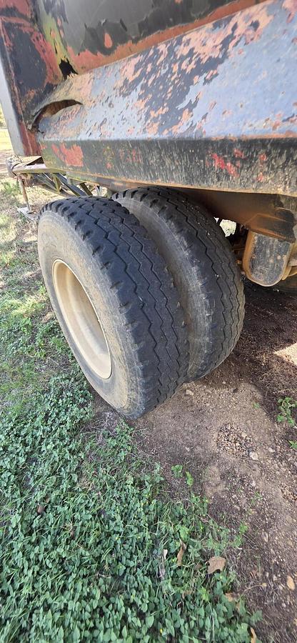 Used 1985 CLEMENT Pup Trailer