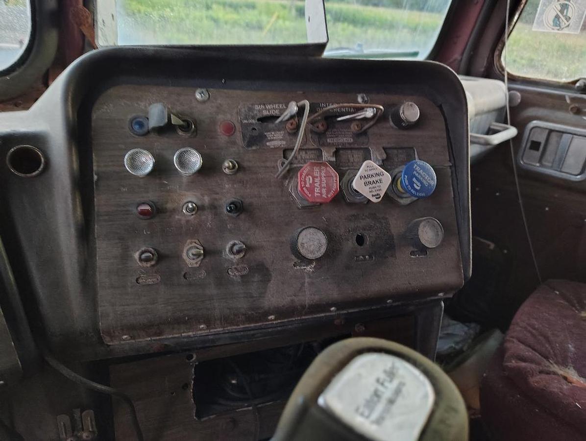 Used 1979 FREIGHTLINER