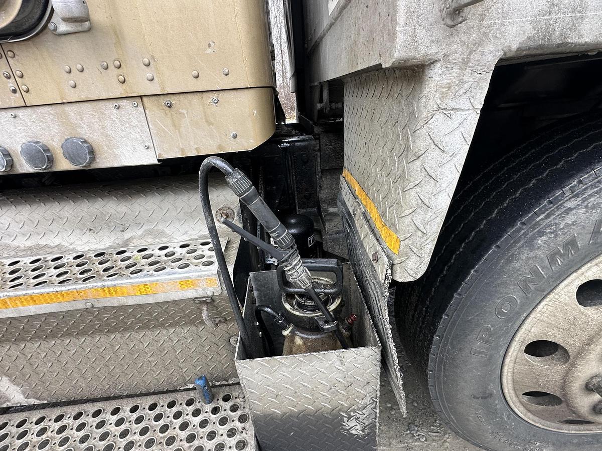 Used 1999 KENWORTH T800