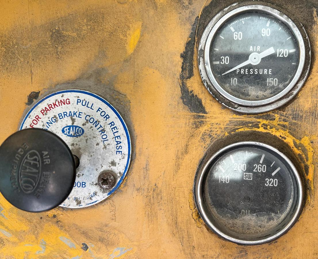 Used 1982 WIGGINS WD228y