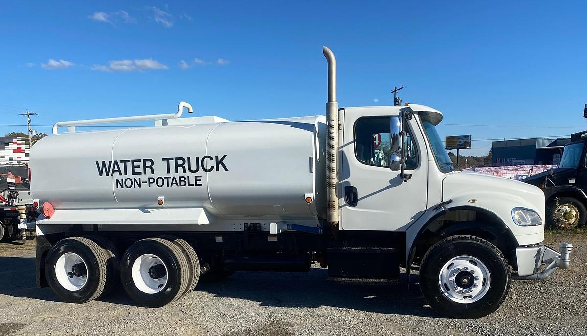 Used 2014 FREIGHTLINER M2 106