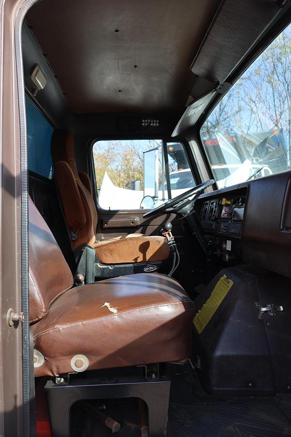 Used 1988 INTERNATIONAL 1954