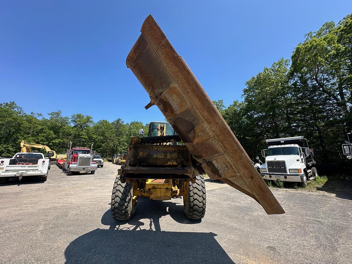 Used 1998 KOMATSU WA320