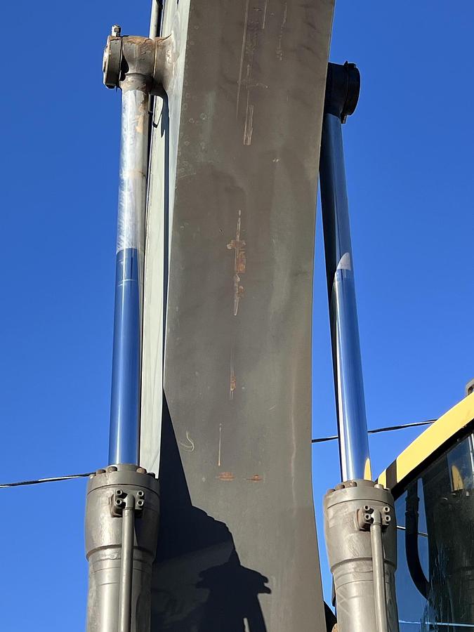 Used 2008 VOLVO EC210CL