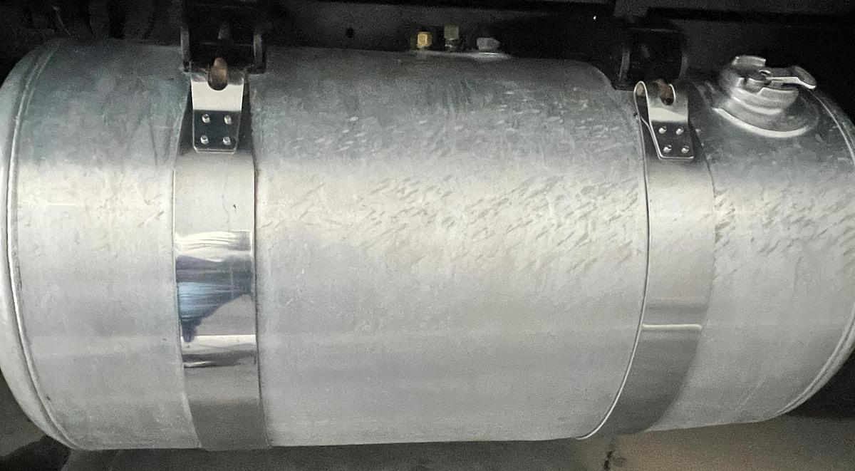 Used 2012 PETERBILT 388 Dump truck