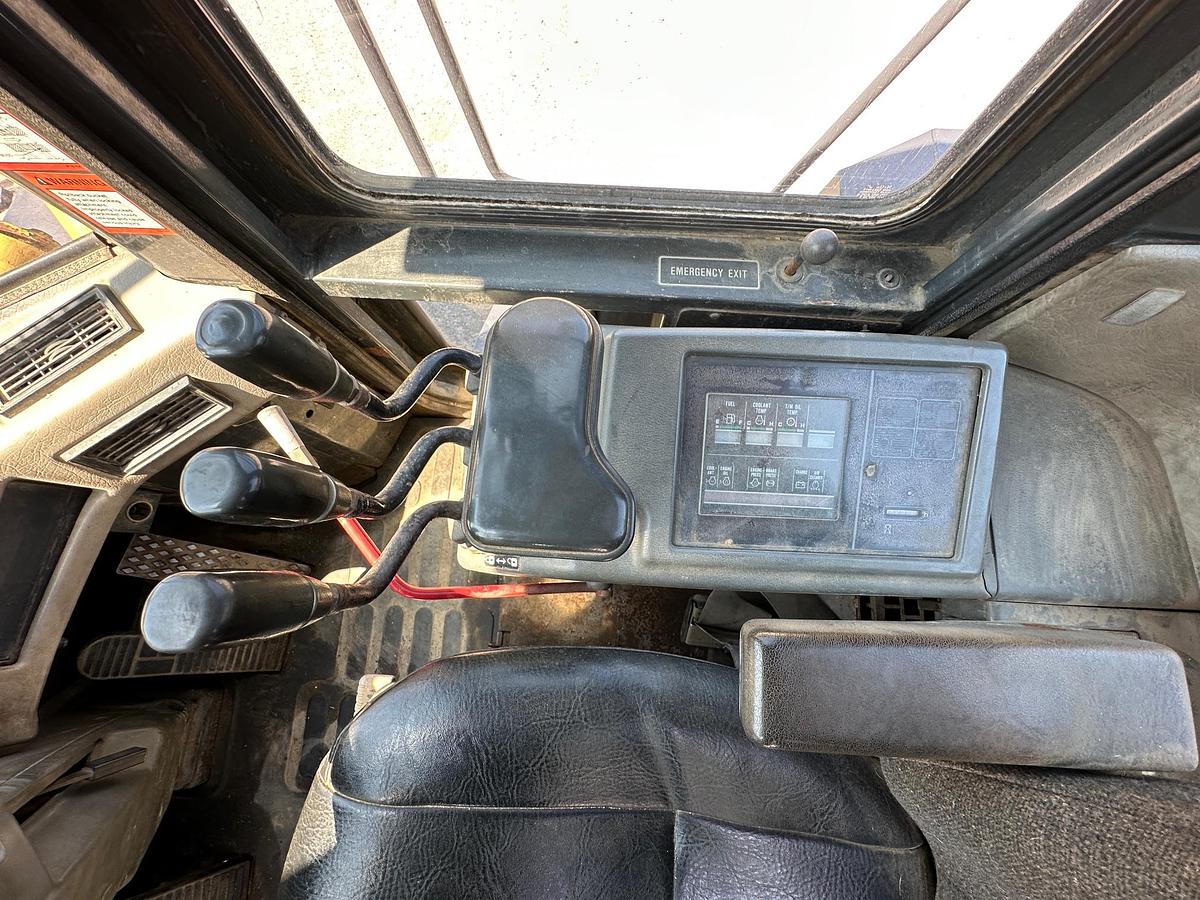 Used 1998 KOMATSU WA320