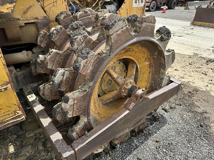Used 1973 CATERPILLAR 815