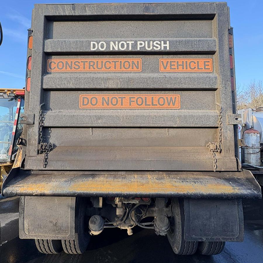 Used 2014 CATERPILLAR CT660S