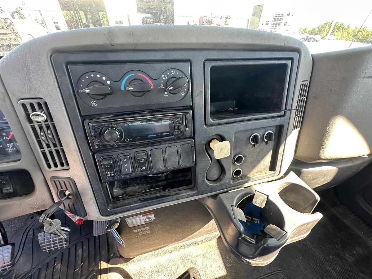 Used 2010 INTERNATIONAL 4300 Service Truck