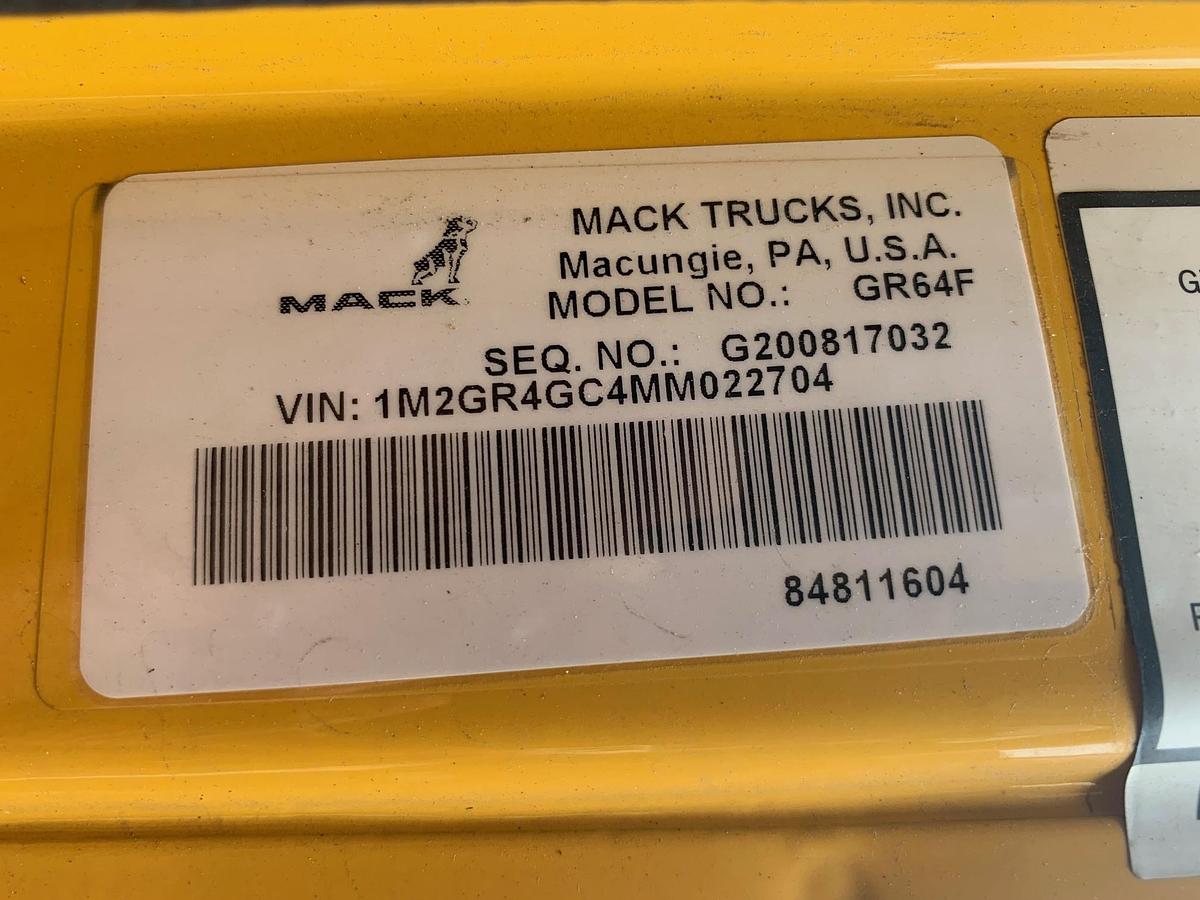 Used 2021 MACK Granite GR64F