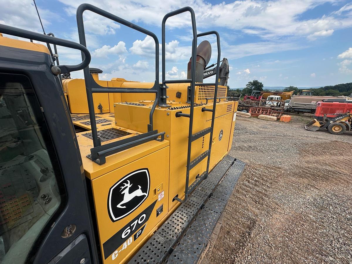 Used 2023 DEERE 670P