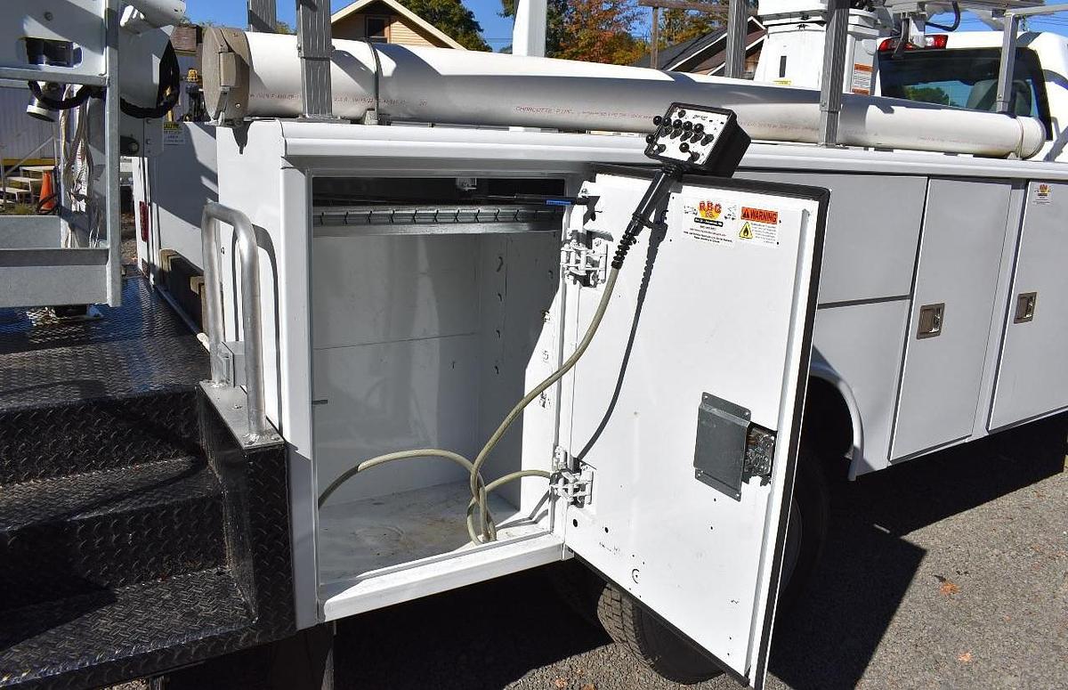 Used 2022 CHEVROLET 5500HD 4X4