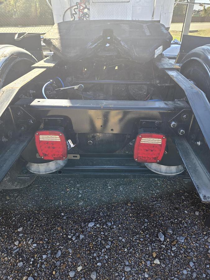 Used 2020 FREIGHTLINER Business Class M2 106