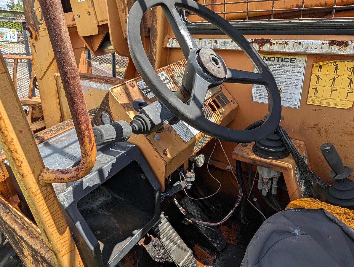 Used 1995 LULL 844C-42