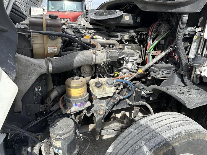 Used 2017 FREIGHTLINER Cascadia 125