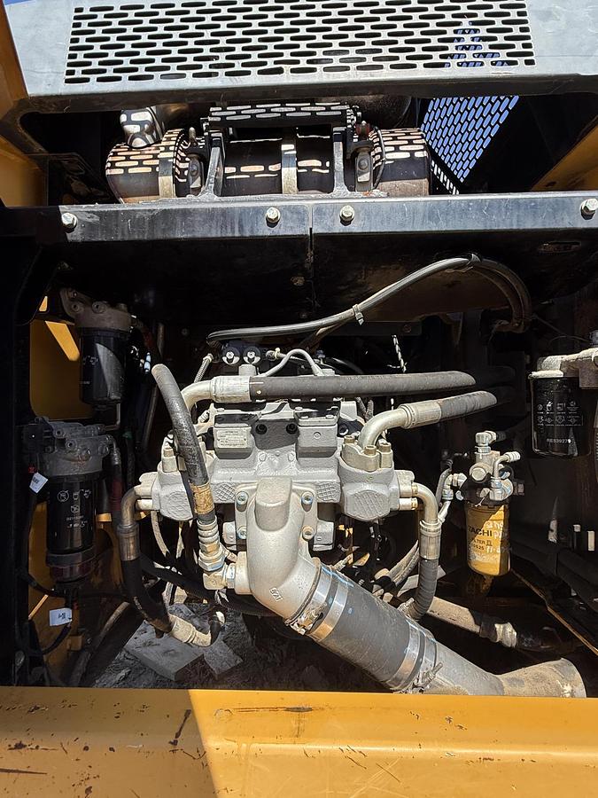 Used 2017 DEERE 210G LC