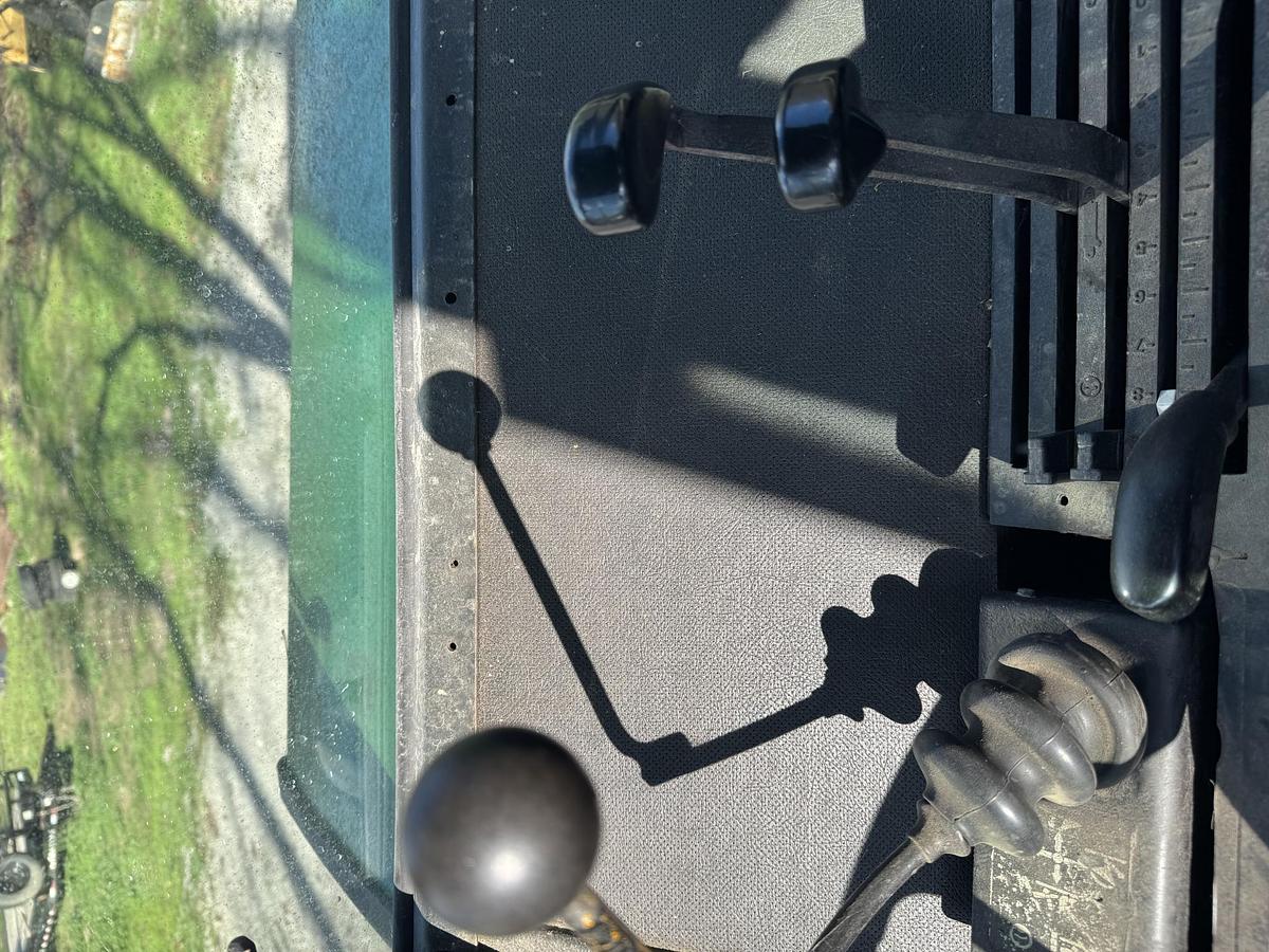 Used 1982 JOHN DEERE 2940