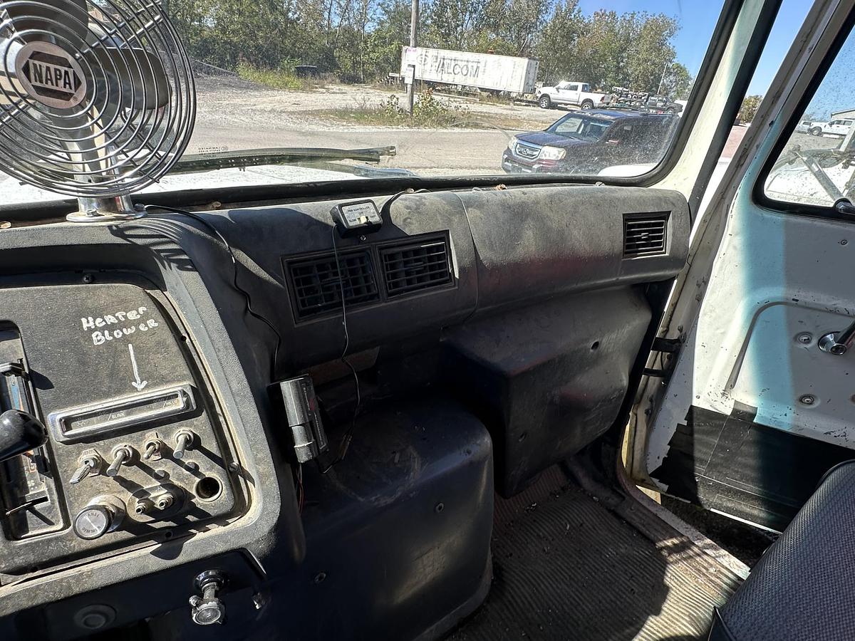 Used 1993 FORD L9000