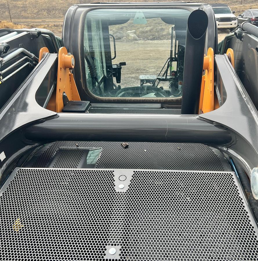 Used 2023 CASE dl550