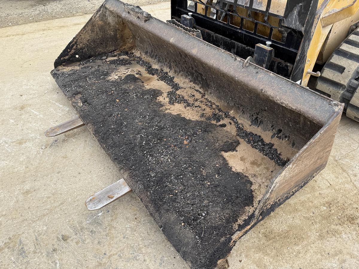 Used 2018 CATERPILLAR 299D2