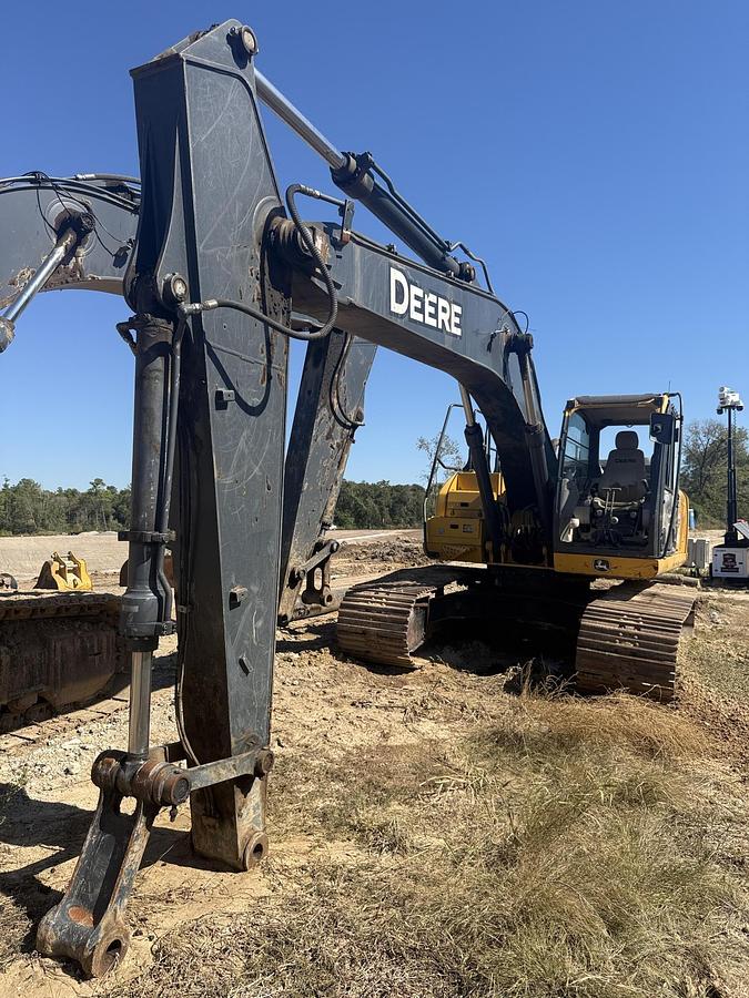 Used 2017 DEERE 210G LC