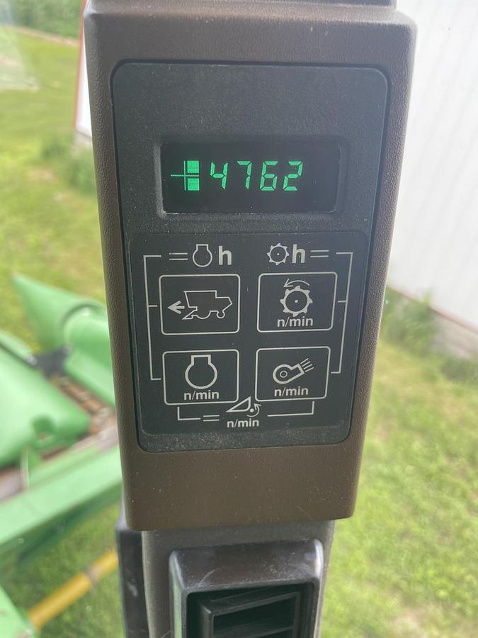 Used 1996 JOHN DEERE 9500 Sidehill combine