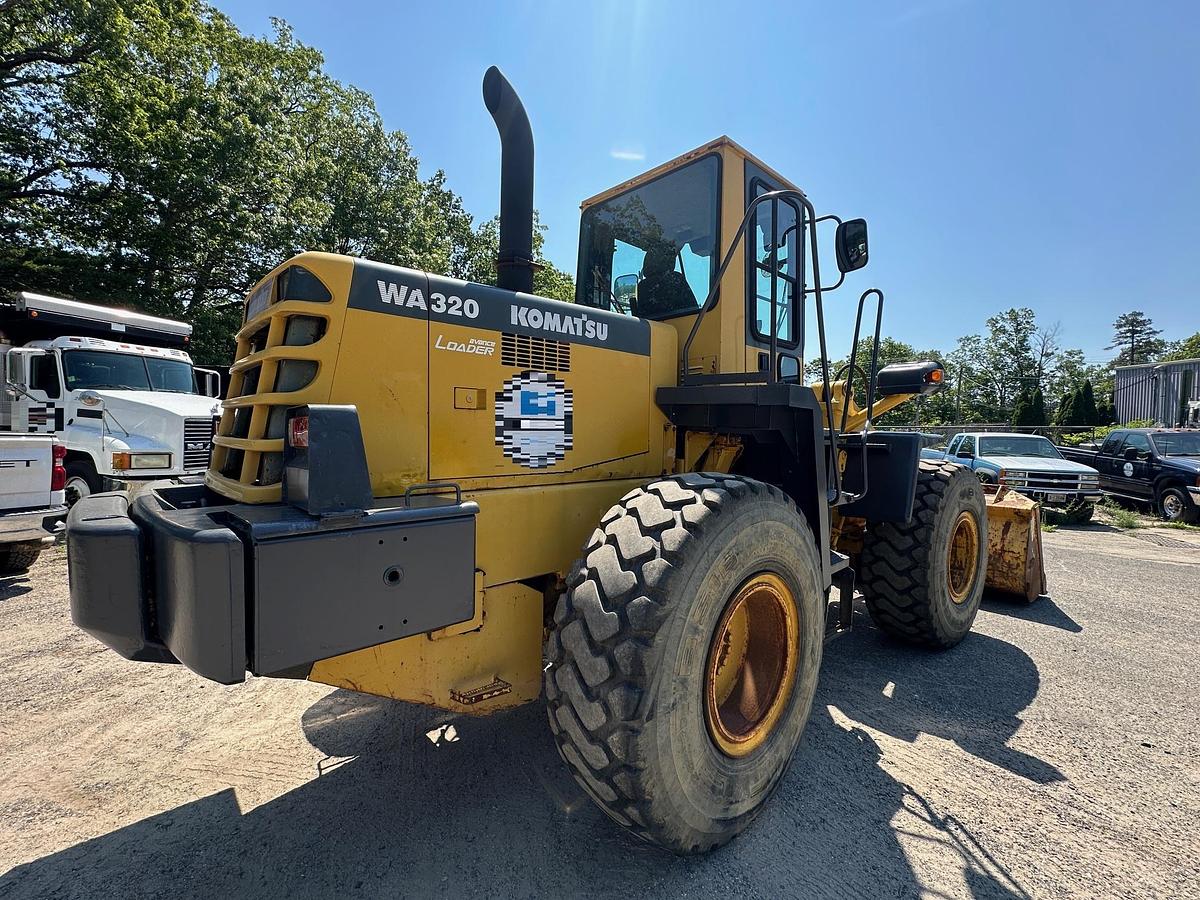 Used 1998 KOMATSU WA320