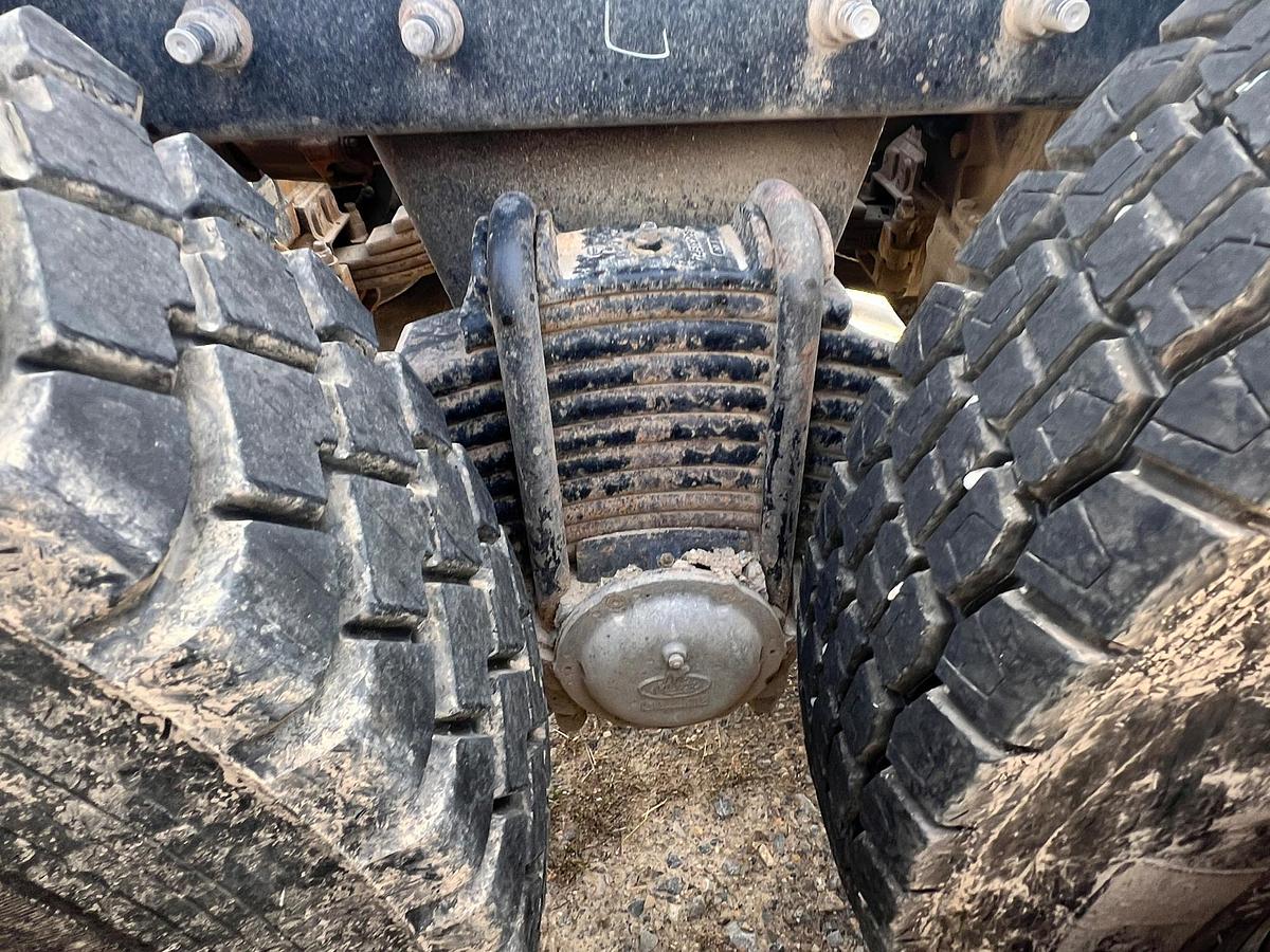 Used 2011 MACK Pinnacle CHU613