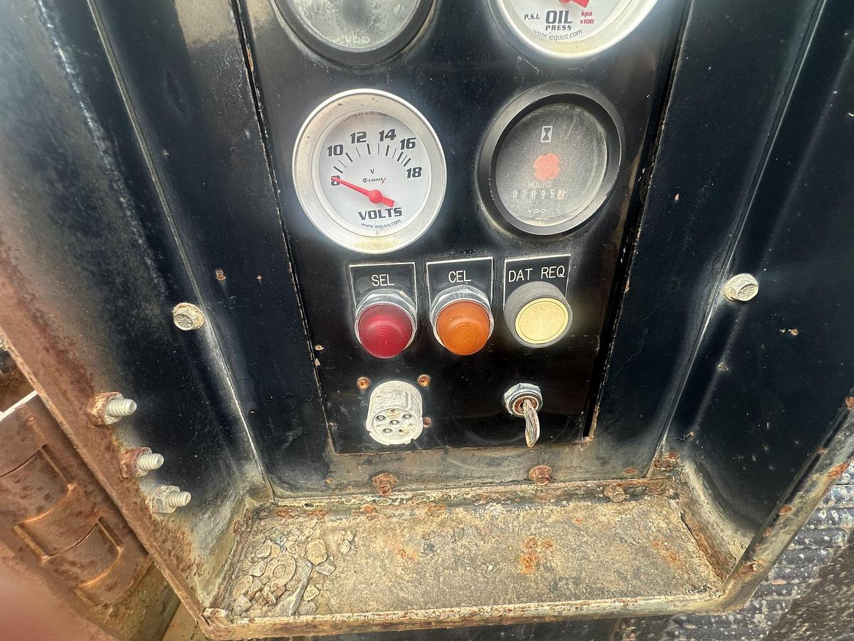 Used 2005 EAGLE CRUSHER 33D8215