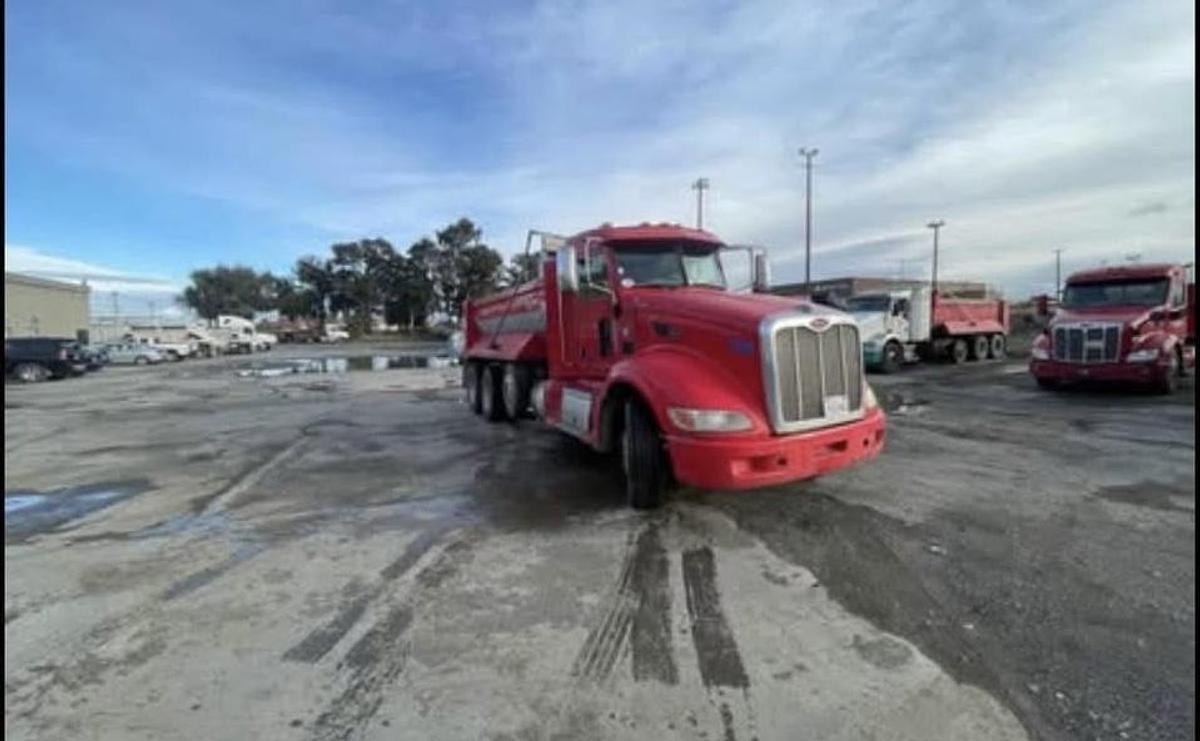 Used 2013 PETERBILT 386