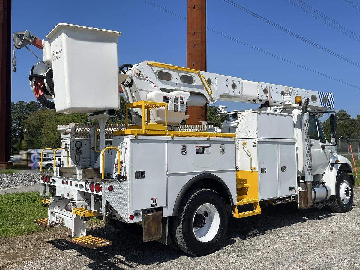 Used 2013 INTERNATIONAL 4300 Utility Bucket