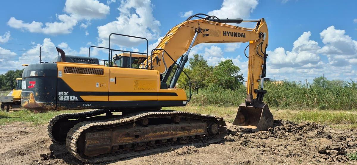 Used 2019 HYUNDAI HX380L